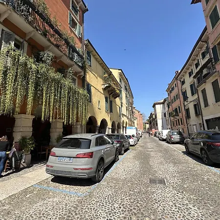 Sottoriva Romantic -old Town Apartamento *